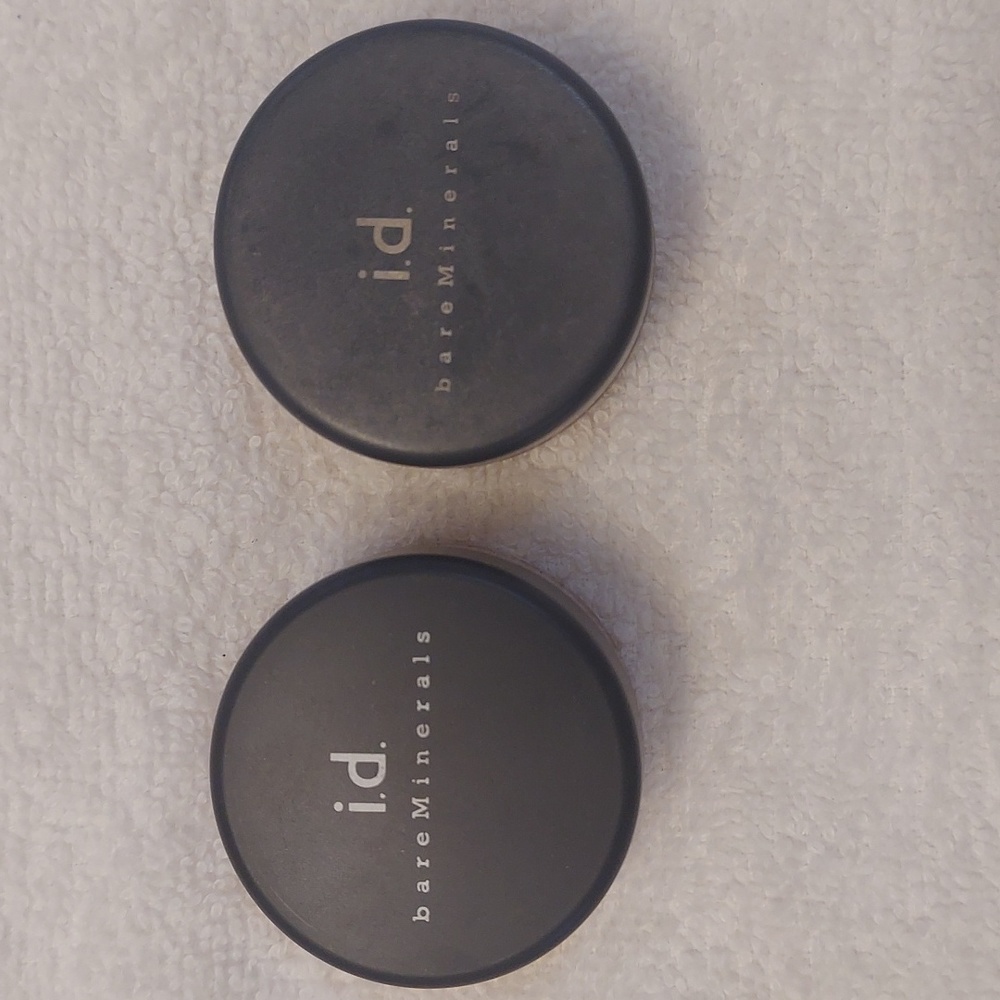 Bare minerals